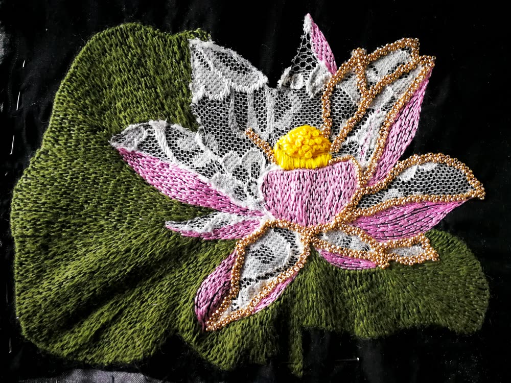 Lotus petals with bead borders